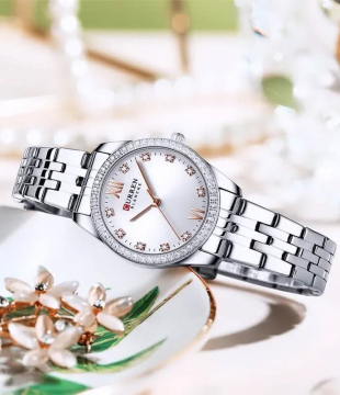 CURREN Women Stainless Steel Watch 9086