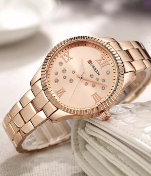 women watch 